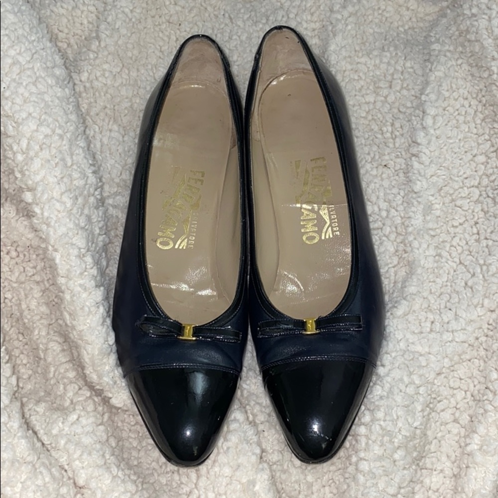 Salvatore Ferragamo Navy Blue Pumps Size 10 AA